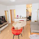 2 X Bei Augsburger Platz 1x Nr 5 - Mit Balkon Und Parkplatz Und 1 X Nr5-b - 2 Zw Ohne Balkon Und Parkplatz