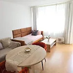 2 X Bei Augsburger Platz 1x Nr 5 - Mit Balkon Und Parkplatz Und 1 X Nr5-b - 2 Zw Ohne Balkon Und Parkplatz Lejlighed