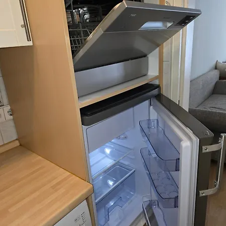 Apartament 2 X Bei Augsburger Platz 1x Nr 5 - Mit Balkon Und Parkplatz Und 1 X Nr5-b - 2 Zw Ohne Balkon Und Parkplatz Stuttgart