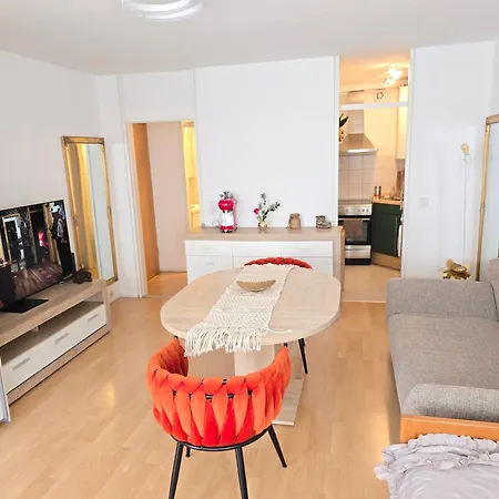 2 X Bei Augsburger Platz 1x Nr 5 - Mit Balkon Und Parkplatz Und 1 X Nr5-b - 2 Zw Ohne Balkon Und Parkplatz