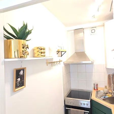 2 X Bei Augsburger Platz 1x Nr 5 - Mit Balkon Und Parkplatz Und 1 X Nr5-b - 2 Zw Ohne Balkon Und Parkplatz *