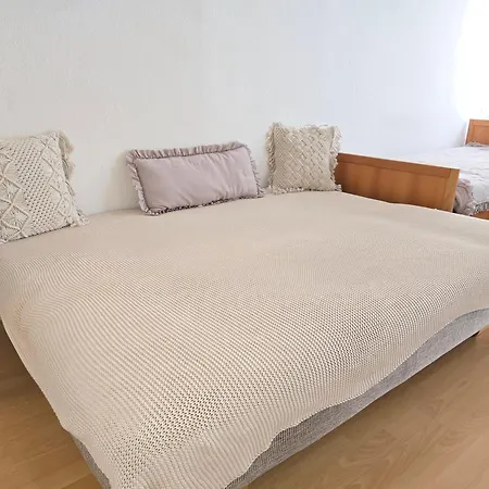 2 X Bei Augsburger Platz 1x Nr 5 - Mit Balkon Und Parkplatz Und 1 X Nr5-b - 2 Zw Ohne Balkon Und Parkplatz Apartman