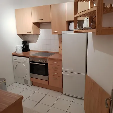 2 X Bei Augsburger Platz 1x Nr 5 - Mit Balkon Und Parkplatz Und 1 X Nr5-b - 2 Zw Ohne Balkon Und Parkplatz