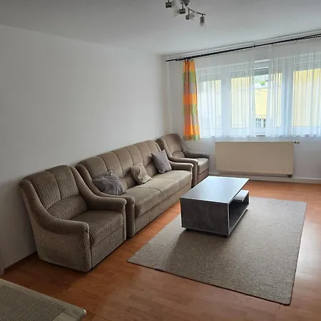 2 X Bei Augsburger Platz 1x Nr 5 - Mit Balkon Und Parkplatz Und 1 X Nr5-b - 2 Zw Ohne Balkon Und Parkplatz Διαμέρισμα *