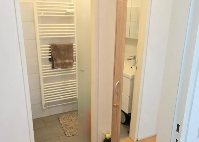 Apartman 2 X Bei Augsburger Platz 1x Nr 5 - Mit Balkon Und Parkplatz Und 1 X Nr5-b - 2 Zw Ohne Balkon Und Parkplatz *