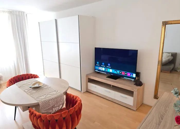 2 X Bei Augsburger Platz 1x Nr 5 - Mit Balkon Und Parkplatz Und 1 X Nr5-b - 2 Zw Ohne Balkon Und Parkplatz Apartman *