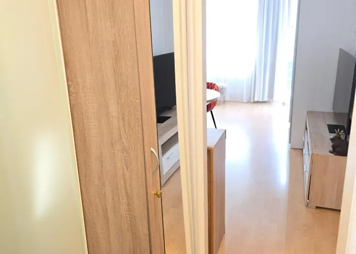 2 X Bei Augsburger Platz 1x Nr 5 - Mit Balkon Und Parkplatz Und 1 X Nr5-b - 2 Zw Ohne Balkon Und Parkplatz Apartman Stuttgart