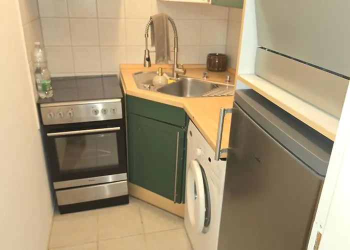 Apartman 2 X Bei Augsburger Platz 1x Nr 5 - Mit Balkon Und Parkplatz Und 1 X Nr5-b - 2 Zw Ohne Balkon Und Parkplatz *