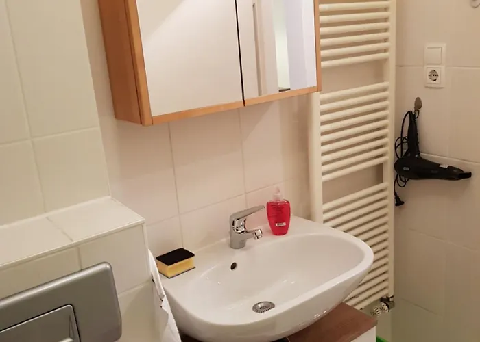 Apartman 2 X Bei Augsburger Platz 1x Nr 5 - Mit Balkon Und Parkplatz Und 1 X Nr5-b - 2 Zw Ohne Balkon Und Parkplatz *