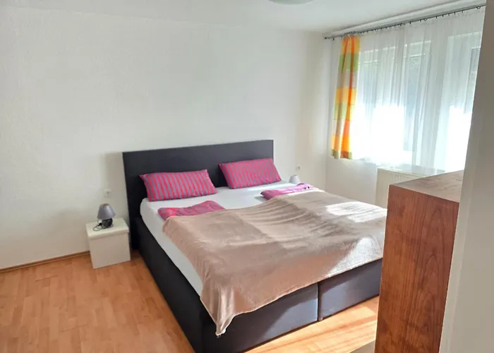 2 X Bei Augsburger Platz 1x Nr 5 - Mit Balkon Und Parkplatz Und 1 X Nr5-b - 2 Zw Ohne Balkon Und Parkplatz Apartman Stuttgart